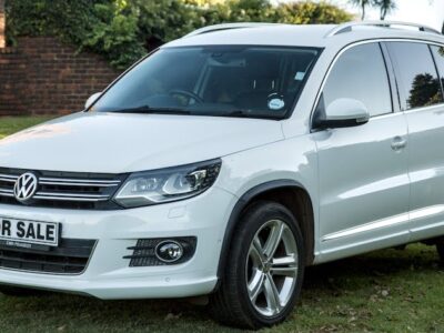 VW Tiguan 2.0 TDi Sport-Style, 4Motion, R-LINE.
