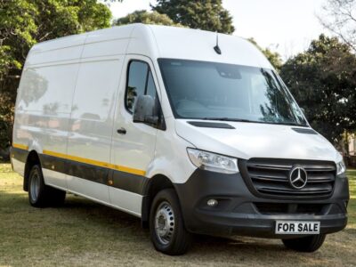 2021 Mercedes Benz Sprinter 519 LWB 2.5ton