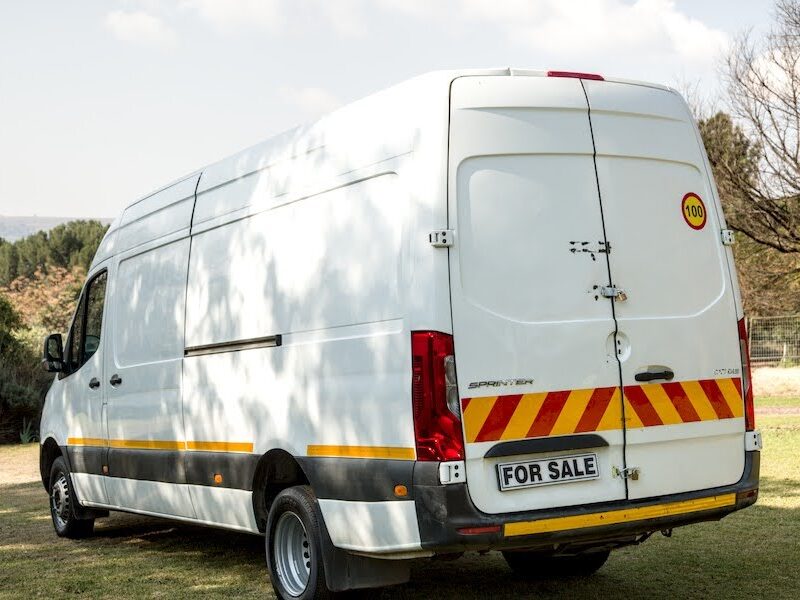 2021 Mercedes Benz Sprinter 519 LWB 2.5ton